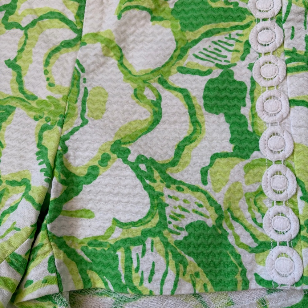 Lilly Pulitzer Sz 000 (XXS) Green and White Floral Shorts 100% Cotton Resortwear - Picture 5 of 7